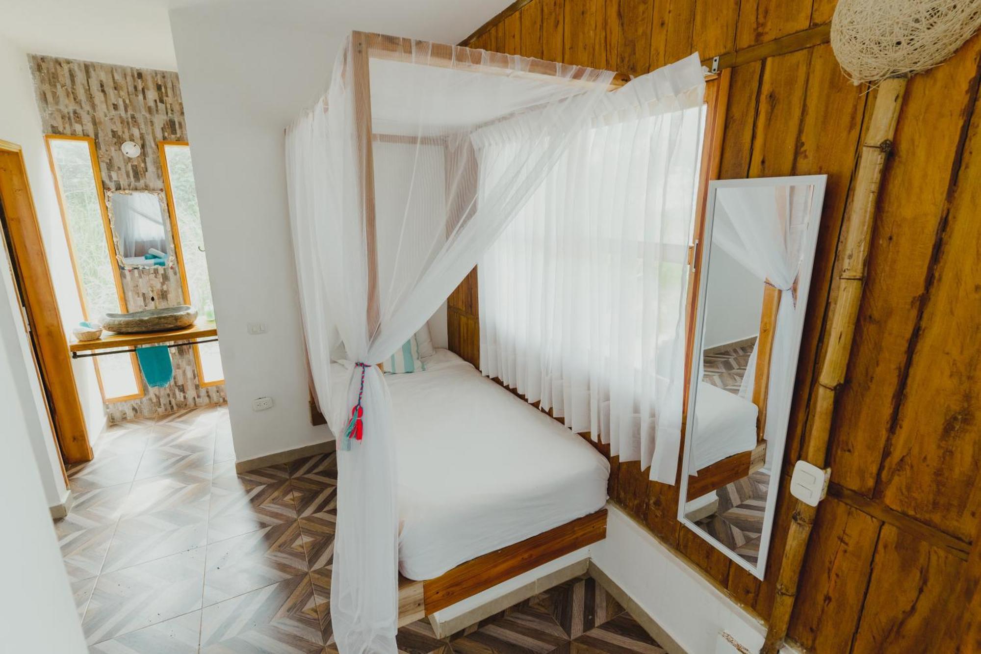 Uuttaaka Eco-Hotel Palomino Zewnętrze zdjęcie