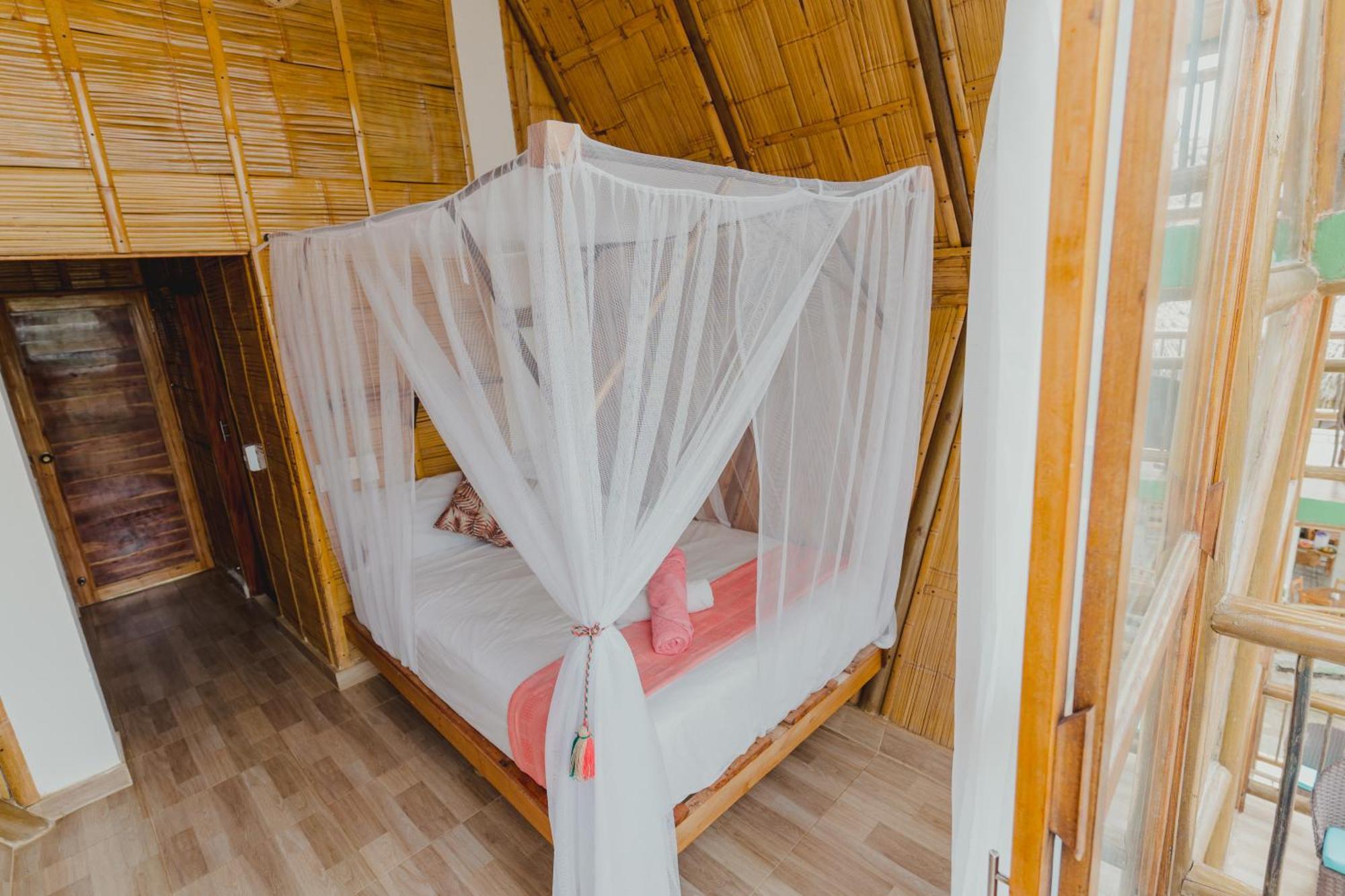 Uuttaaka Eco-Hotel Palomino Zewnętrze zdjęcie